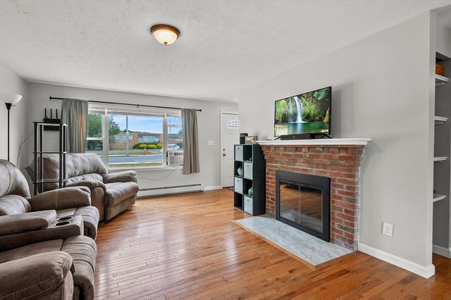 184 Burncoat Street, Worcester, MA 01606