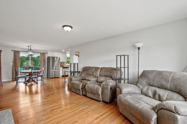 184 Burncoat Street, Worcester, MA 01606