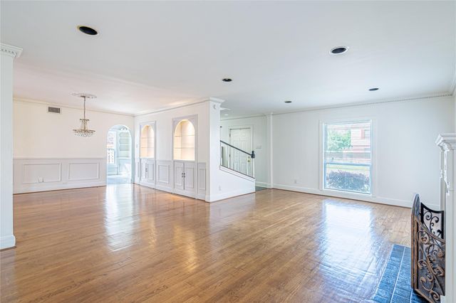 3210 Oakdale Street, Houston, TX 77004