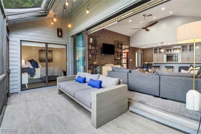 27052 Kindlewood LN, Bonita Springs, FL 34134