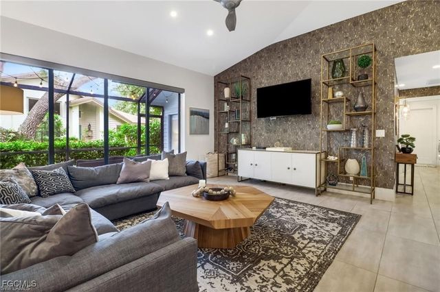 27052 Kindlewood LN, Bonita Springs, FL 34134