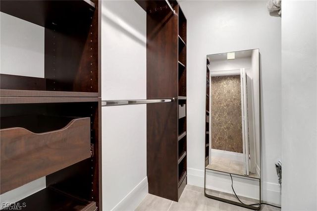 27052 Kindlewood LN, Bonita Springs, FL 34134