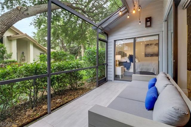 27052 Kindlewood LN, Bonita Springs, FL 34134