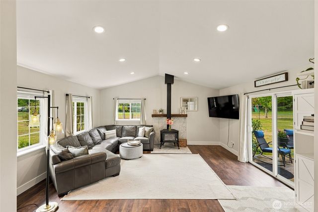 23224 37th Avenue NE, Arlington, WA 98223