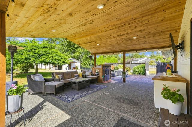 23224 37th Avenue NE, Arlington, WA 98223