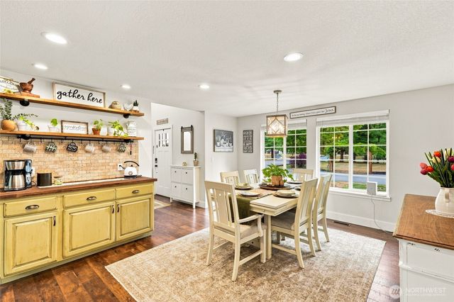 23224 37th Avenue NE, Arlington, WA 98223