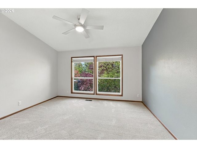 10023 Sw QUAIL POST Rd, Portland, OR 97219