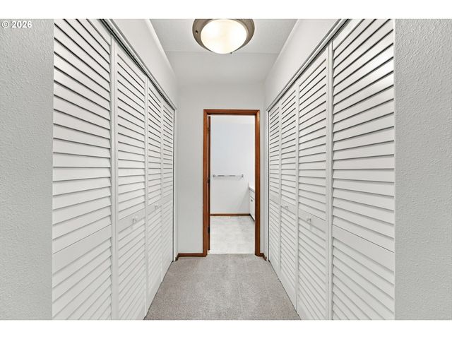 10023 Sw QUAIL POST Rd, Portland, OR 97219