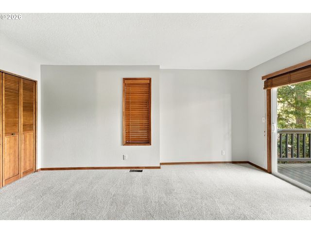 10023 Sw QUAIL POST Rd, Portland, OR 97219