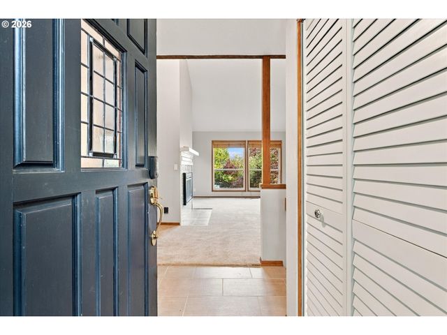 10023 Sw QUAIL POST Rd, Portland, OR 97219