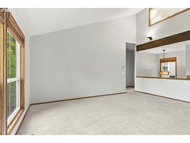 10023 Sw QUAIL POST Rd, Portland, OR 97219