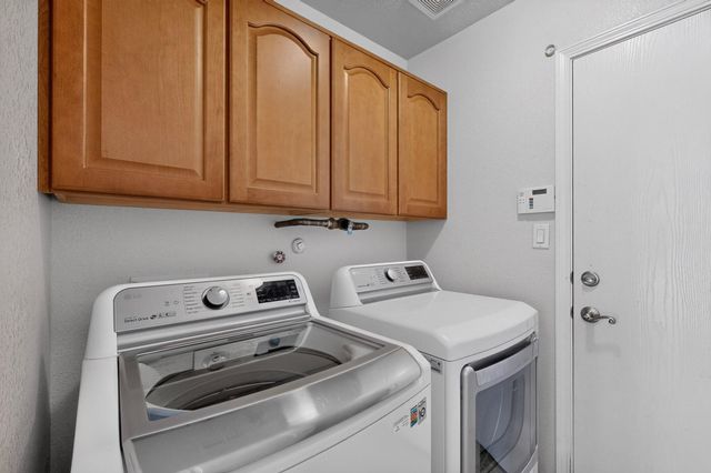10940 Fort Point Lane NE, Albuquerque, NM 87123