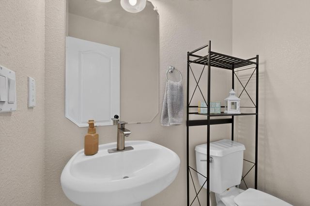 10940 Fort Point Lane NE, Albuquerque, NM 87123