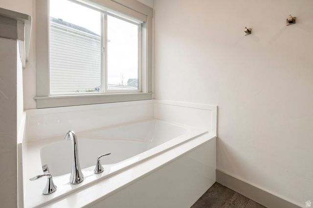 668 N 800 E, Hyde Park, UT 84318