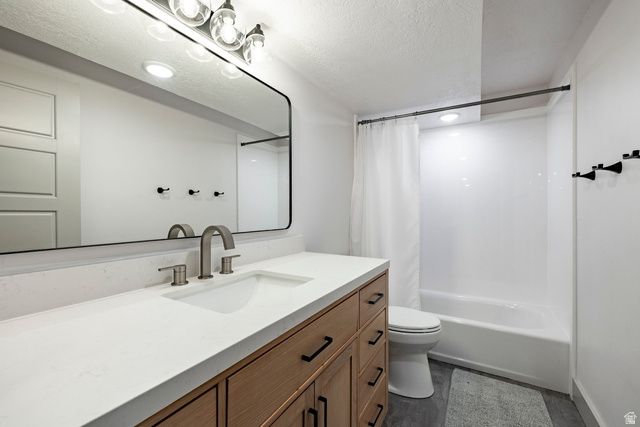 668 N 800 E, Hyde Park, UT 84318