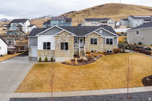 668 N 800 E, Hyde Park, UT 84318