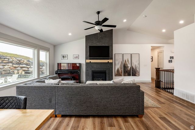 668 N 800 E, Hyde Park, UT 84318