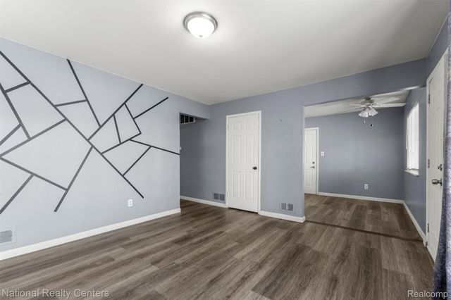 457 Stewart Avenue, Lincoln Park, MI 48146