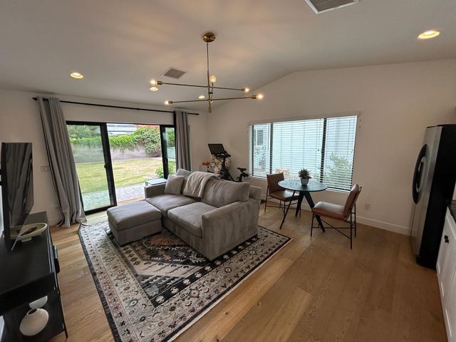 4016 E Avalon Drive, Phoenix, AZ 85018