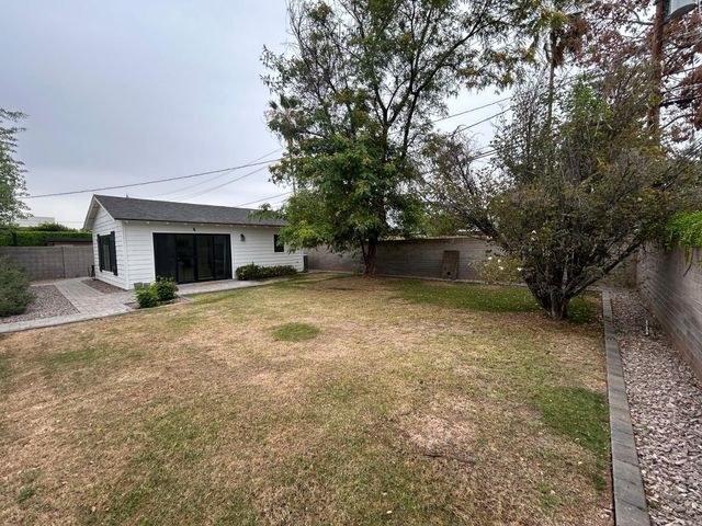 4016 E Avalon Drive, Phoenix, AZ 85018