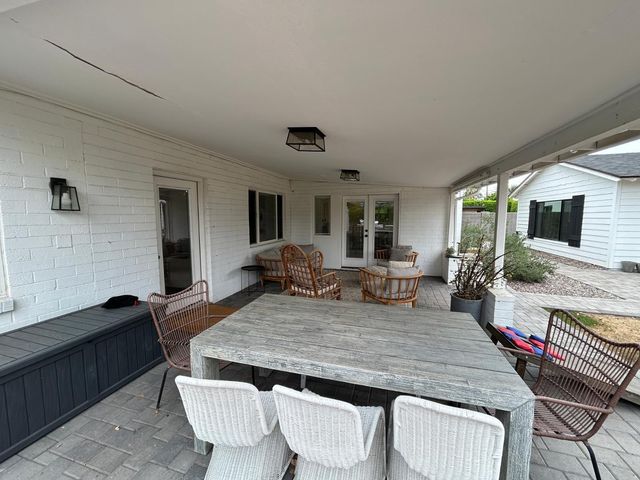 4016 E Avalon Drive, Phoenix, AZ 85018