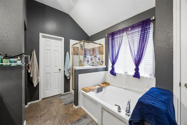 5076 Blanco Drive, Haltom City, TX 76137