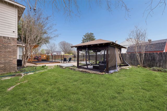 5076 Blanco Drive, Haltom City, TX 76137