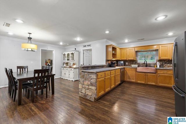 239 GILLILAND ROAD, Oneonta, AL 35121