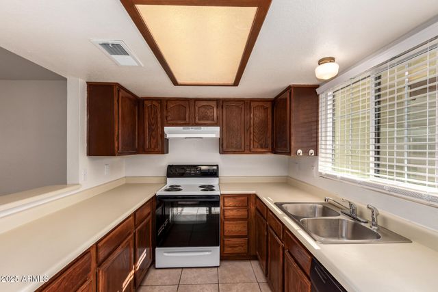 6606 W JAMAICA Drive, Glendale, AZ 85306