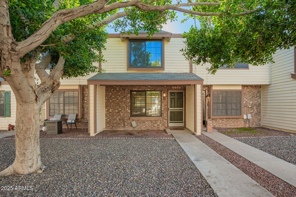 6606 W JAMAICA Drive, Glendale, AZ 85306