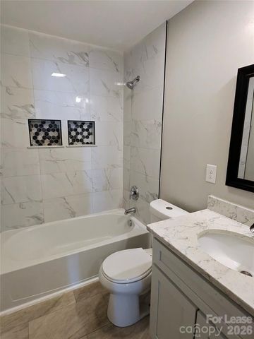 6817 Deanwood Place, Charlotte, NC 28217