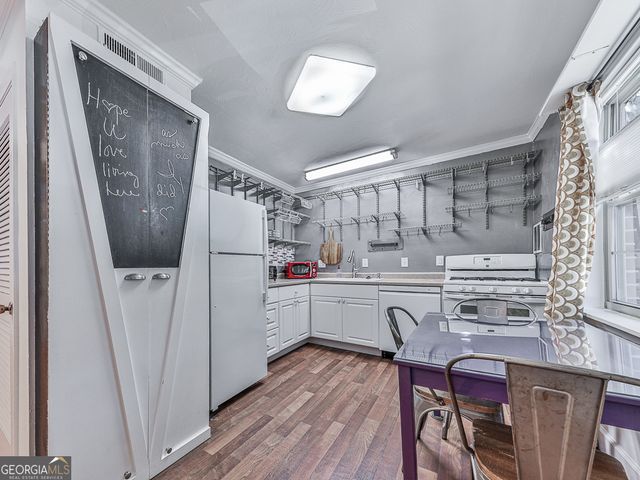 2425 Lawrenceville Highway, Decatur, GA 30033