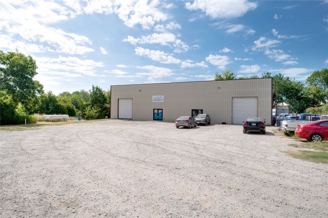 15602 State HWY 160, Blue Ridge, TX 75424