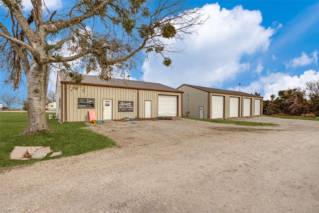 15602 State HWY 160, Blue Ridge, TX 75424
