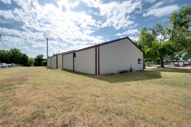 15602 State HWY 160, Blue Ridge, TX 75424