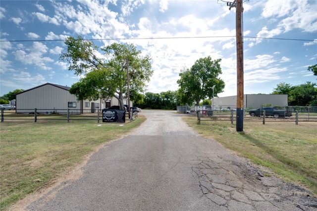 15602 State HWY 160, Blue Ridge, TX 75424
