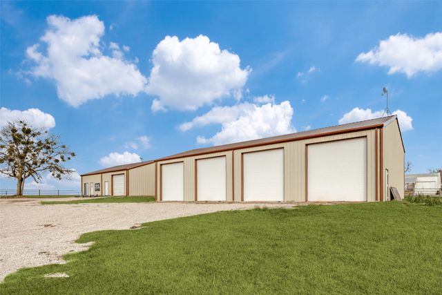 15602 State HWY 160, Blue Ridge, TX 75424