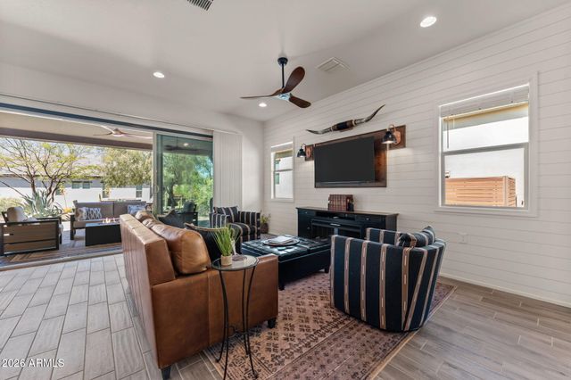 4254 Sawbuck Way, Wickenburg, AZ 85390