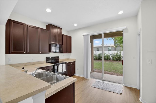 8821 WALNUT GABLE CT, Riverview, FL 33578