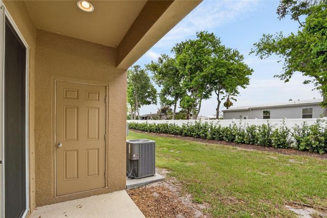 8821 WALNUT GABLE CT, Riverview, FL 33578