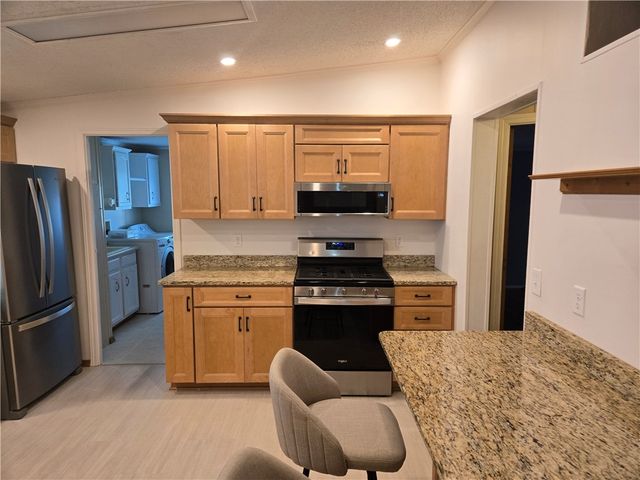 405 Vista Ln, Murrysville, PA 15668
