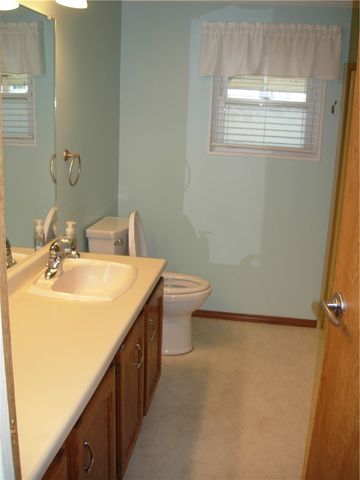 405 Vista Ln, Murrysville, PA 15668