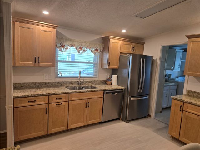 405 Vista Ln, Murrysville, PA 15668