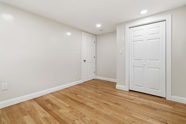 123 Pine Hill Cir, Waltham, MA 02451