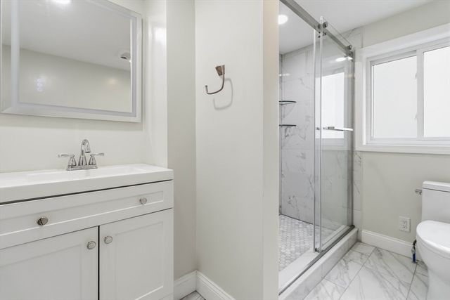 123 Pine Hill Cir, Waltham, MA 02451