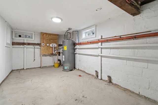 123 Pine Hill Cir, Waltham, MA 02451