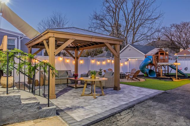 251 Forest Avenue, Lynbrook, NY 11563