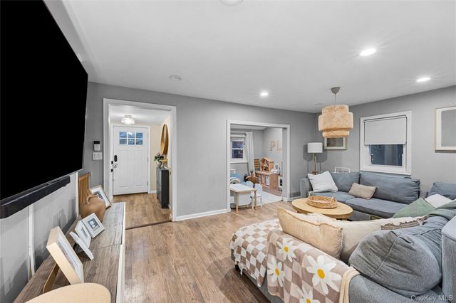 251 Forest Avenue, Lynbrook, NY 11563