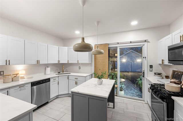 251 Forest Avenue, Lynbrook, NY 11563