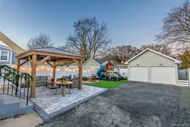 251 Forest Avenue, Lynbrook, NY 11563